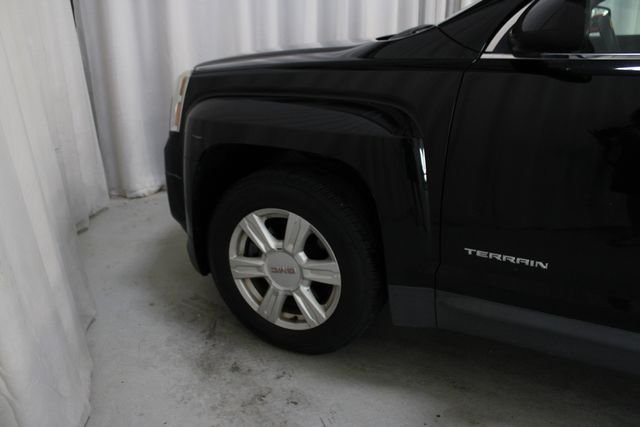Used 2015 Black GMC SLE-1 image 33