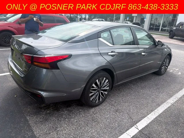Used 2025 Gray Nissan 2.5 SV image 4