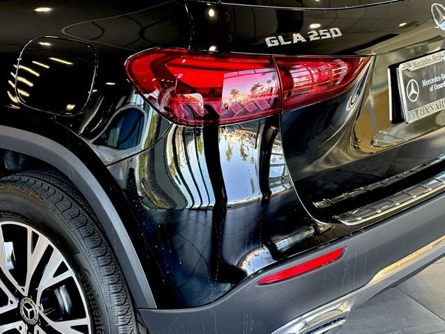 2025 Mercedes Benz GLA 250 photo 4