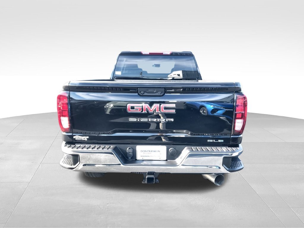New 2026 Onyx Black GMC SLE image 7