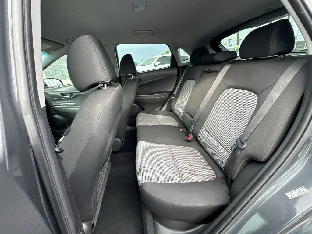 Used 2021 Gray Hyundai SE image 24