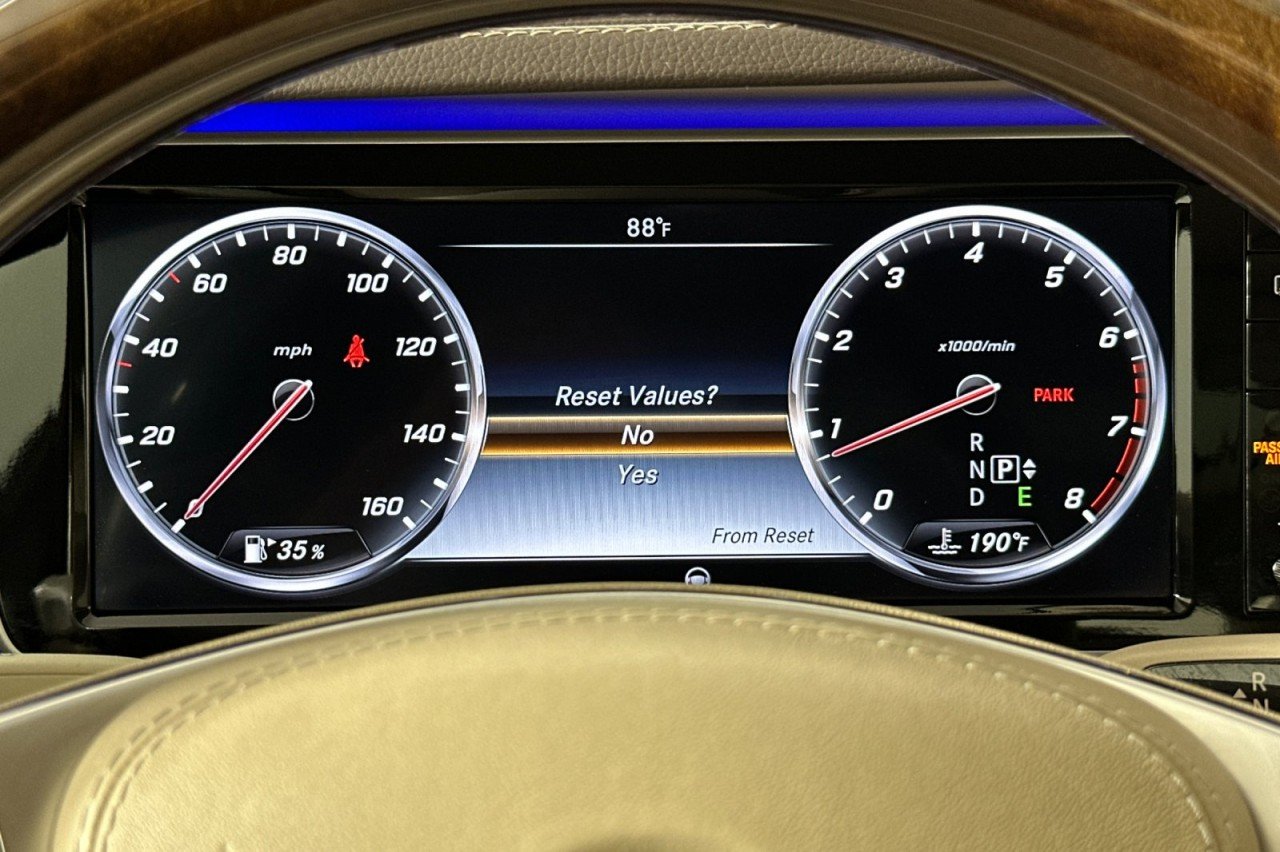 Used 2015 Lunar Blue Metallic Mercedes-Benz S 550 image 23