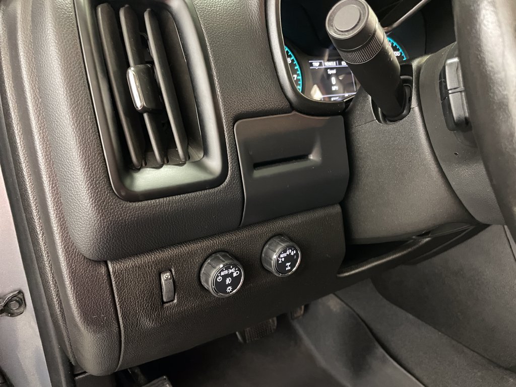 2021 Chevrolet Colorado LT - Photo 25