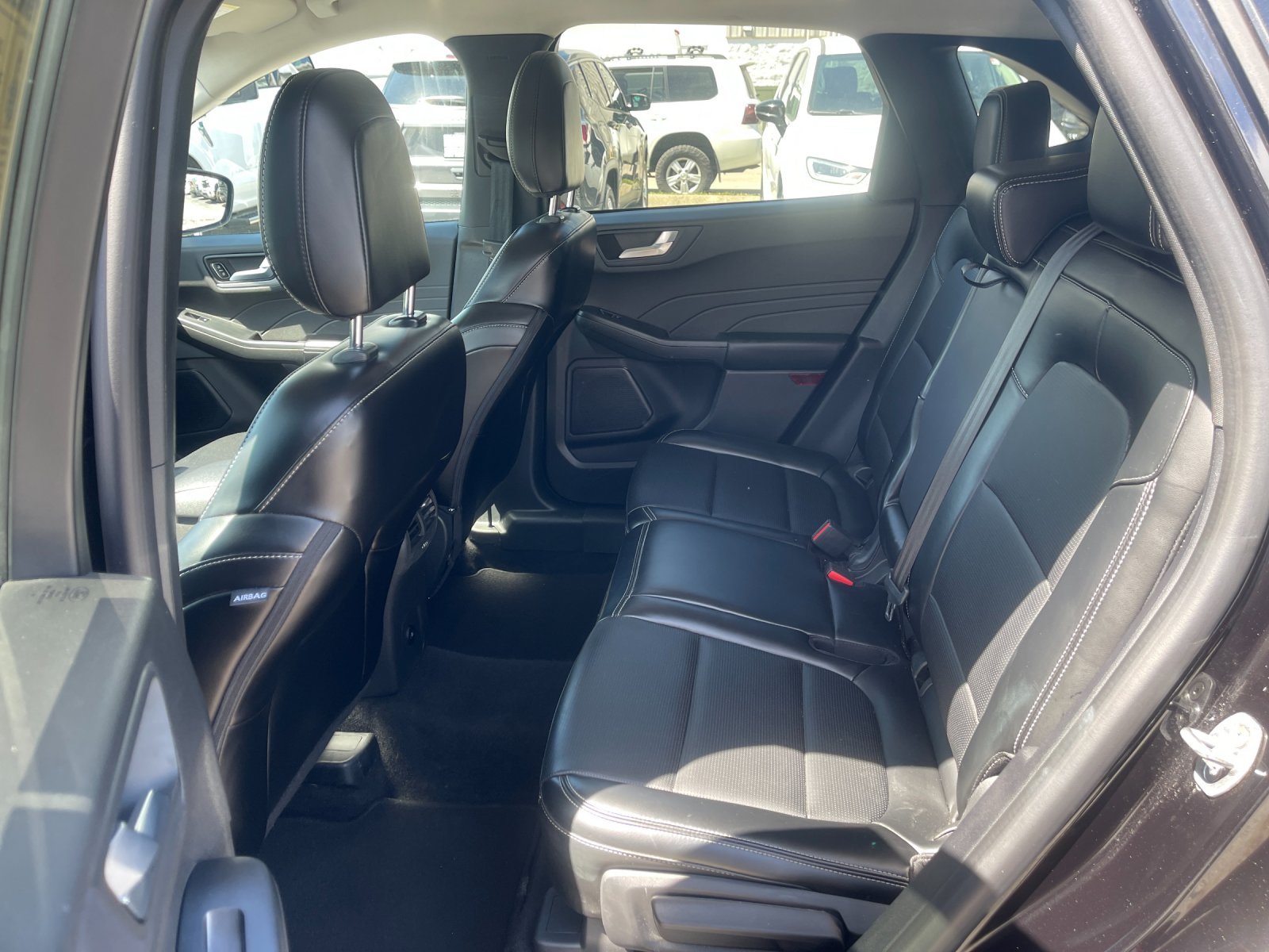 Used 2024  Ford Platinum image 14