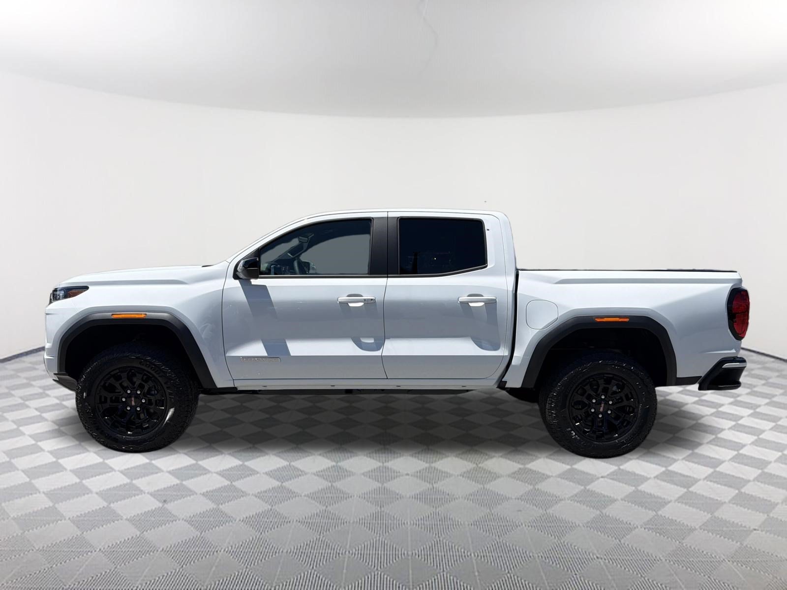 New 2026 Summit White GMC Elevation image 2