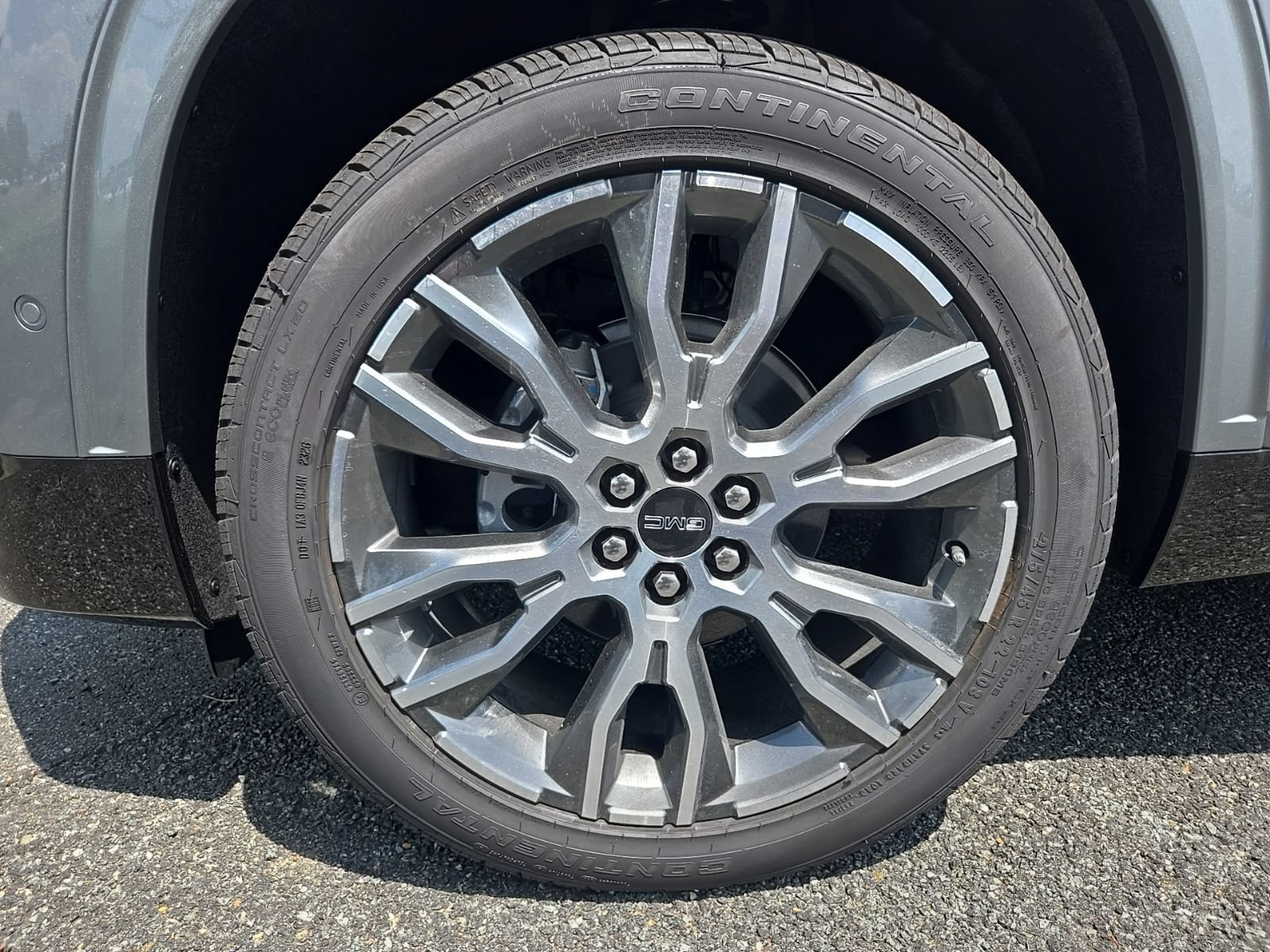 2026 GMC Acadia Denali Ultimate - Photo 18