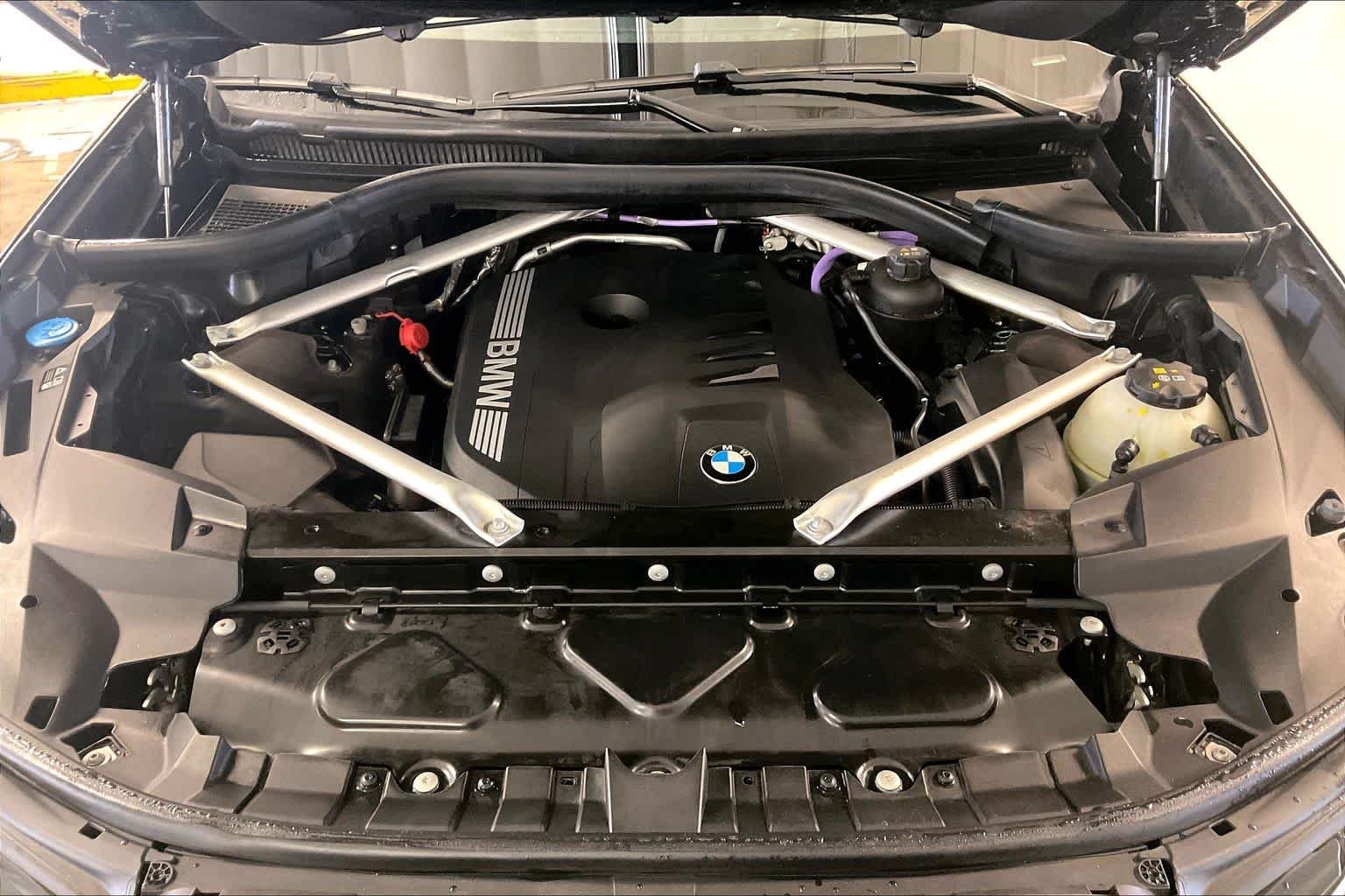 Used 2023 Black Sapphire Metallic BMW xDrive40i image 28