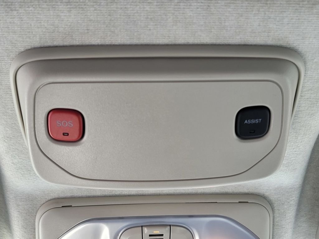 Used 2025 White Ram High Roof image 17