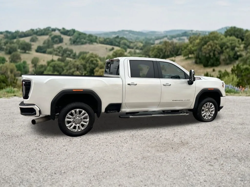 Used 2023 White Frost Tricoat GMC Denali image 10