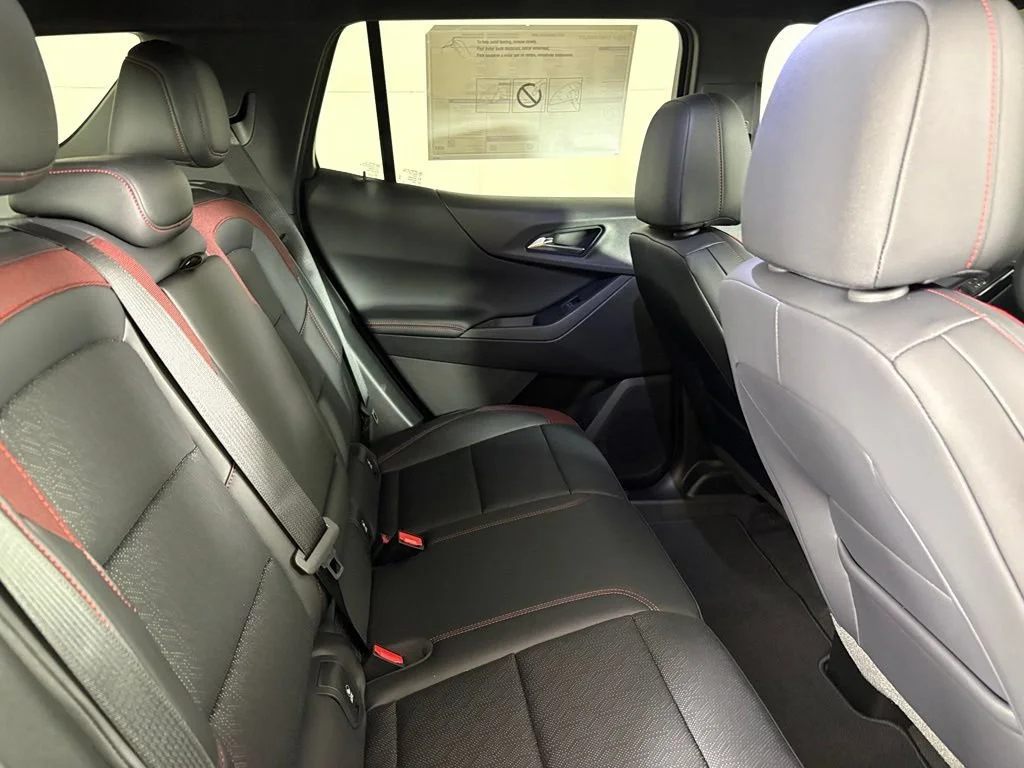 2027 Chevrolet Equinox RS - Photo 20