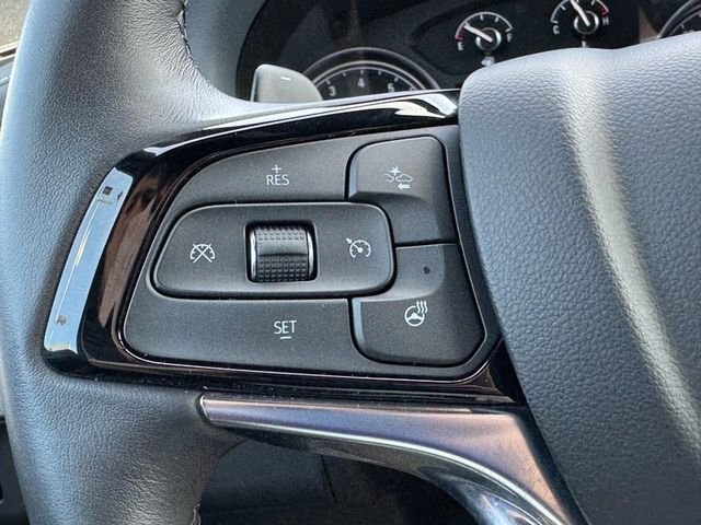 Used 2024 Summit White Buick Essence image 17
