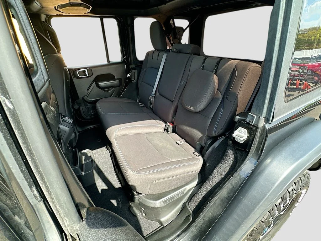 2022 Jeep Wrangler Unlimited Rubicon 4XE - Photo 24