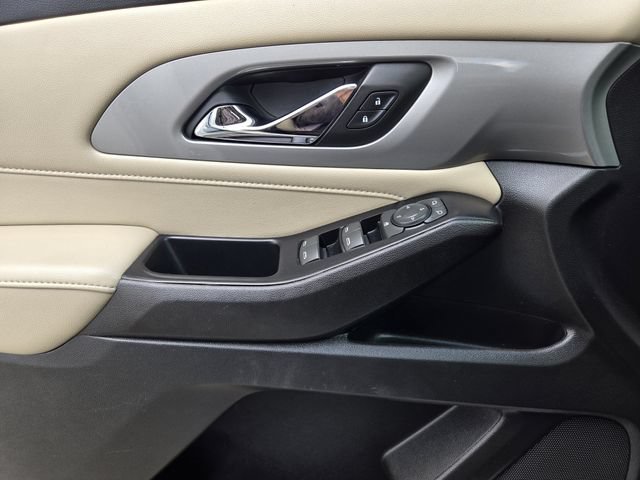 Used 2023 Summit White Chevrolet LS image 19