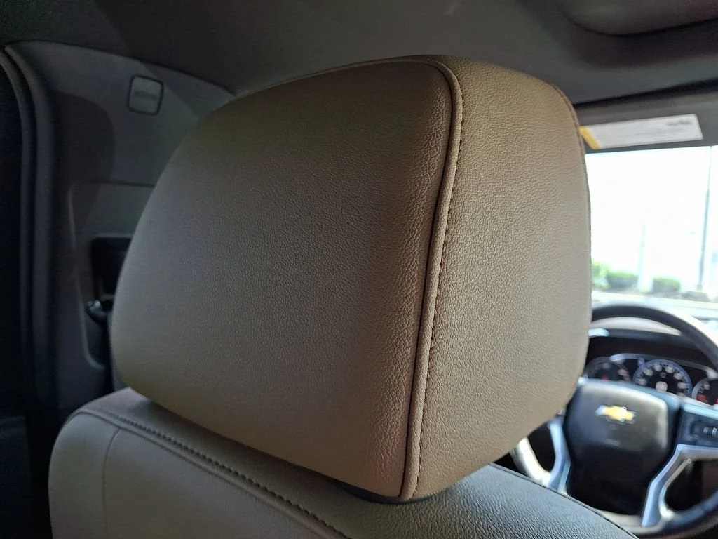 Used 2025 Black Chevrolet Premier image 47
