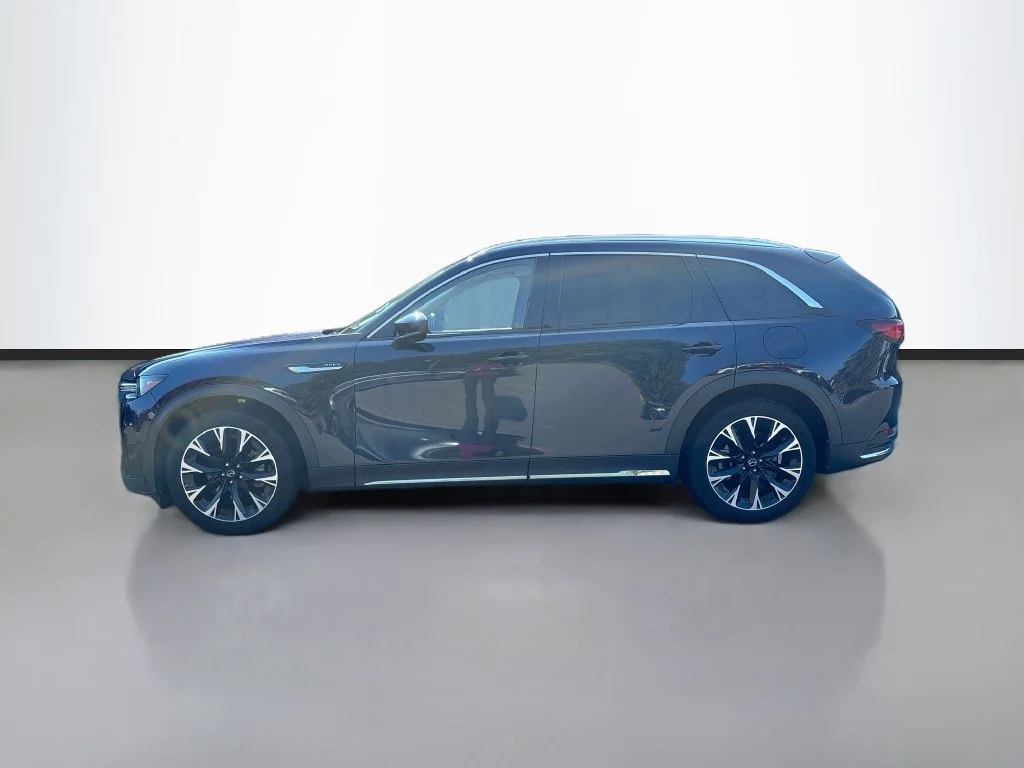 Certified Used 2024 Crystal Blue Mazda Premium image 4