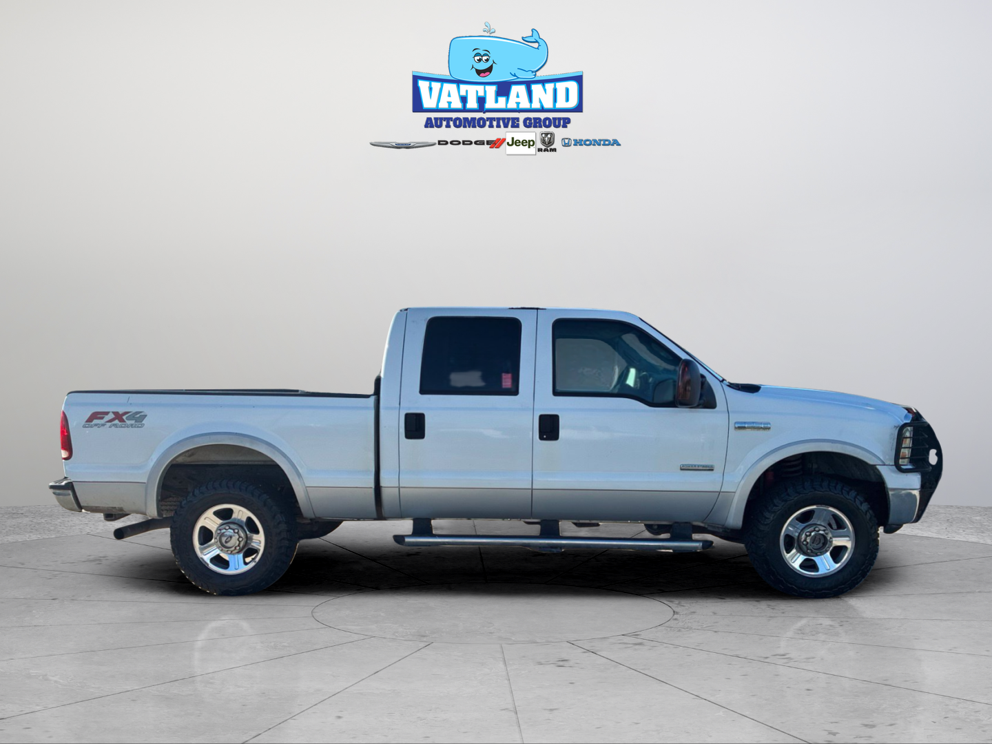 Used 2005 White Ford Lariat image 6