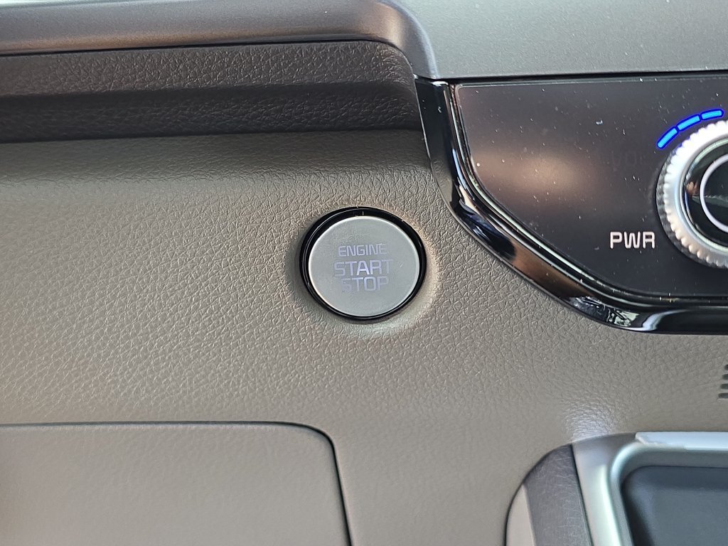 Certified Used 2026  Kia LX image 28