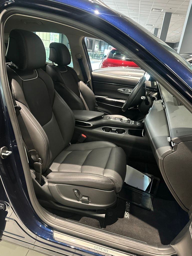 2024 GENESIS GV70 Standard - Photo 19
