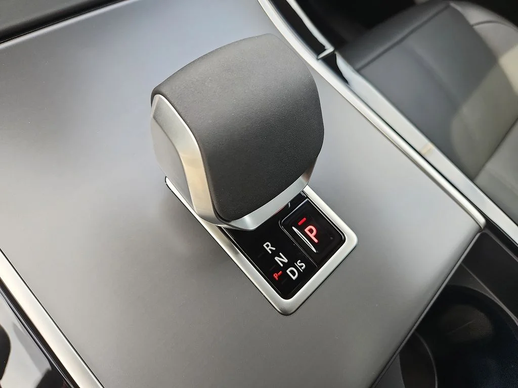 2026 Land Rover Range Rover Velar S - Photo 15