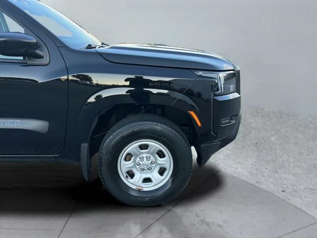 Used 2022 Black Nissan S image 34