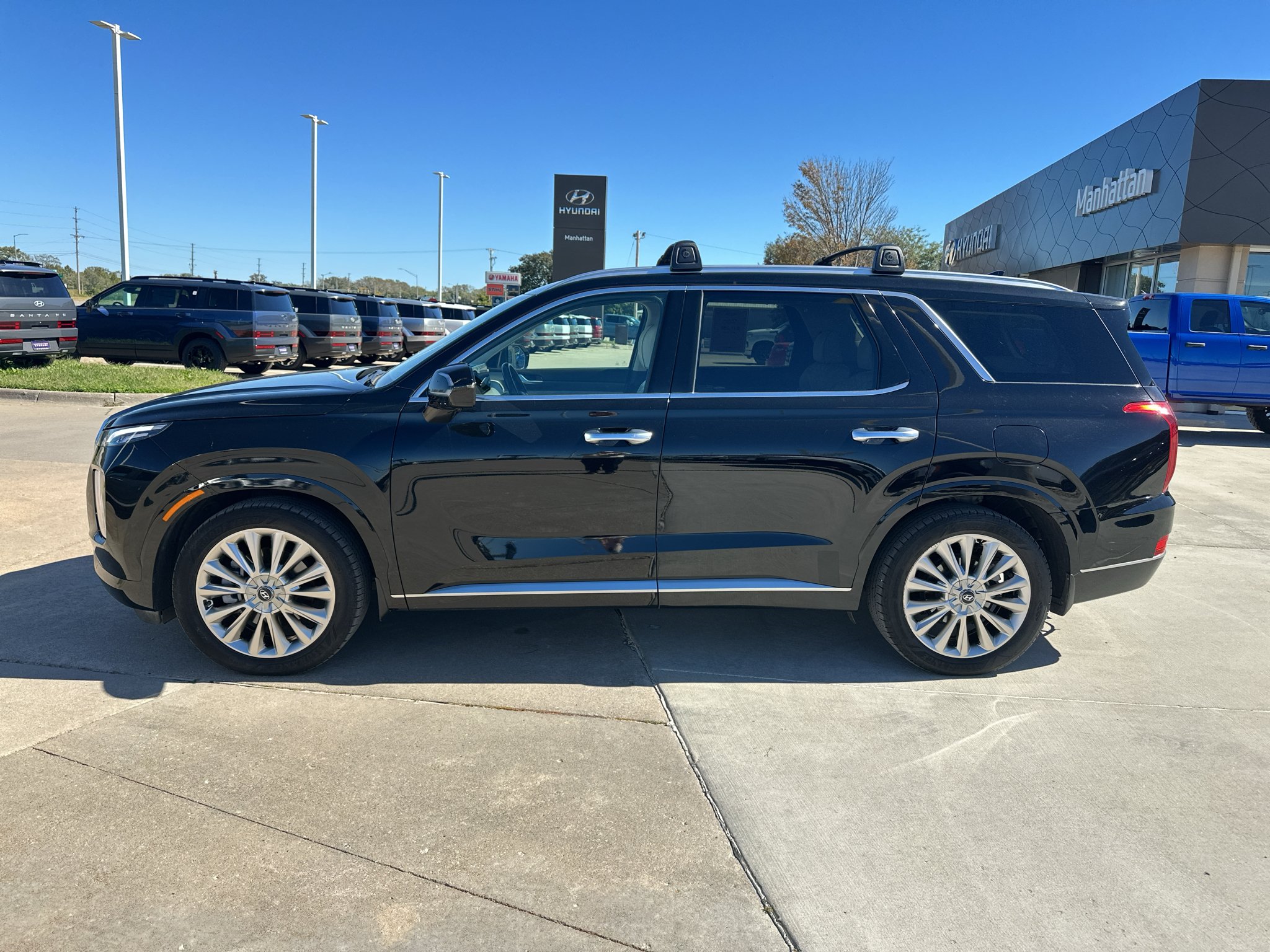Used 2020 Becketts Black Hyundai Limited image 9