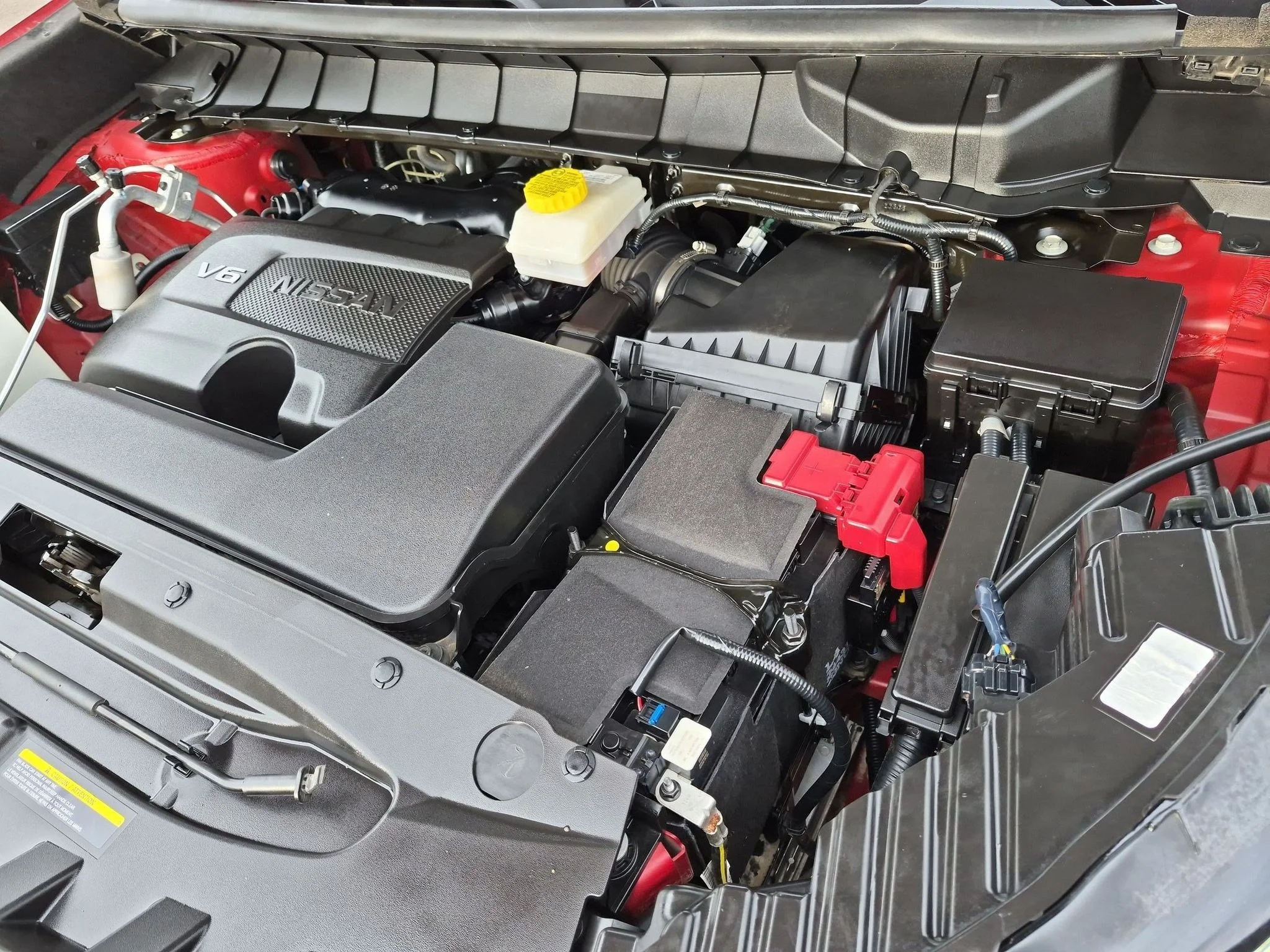 Used 2023 Scarlet Ember Tintcoat Nissan SL image 24