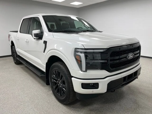 Used 2025 White Ford Lariat image 2