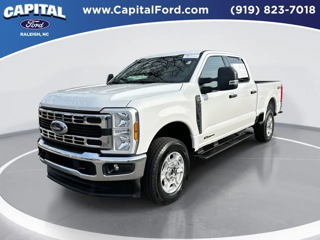 Used 2025 White Ford XLT image 1