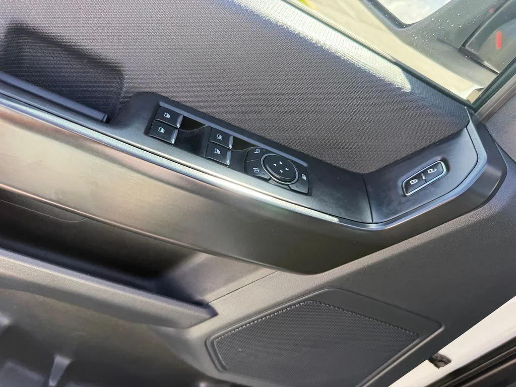 Used 2023 White Ford XL image 7