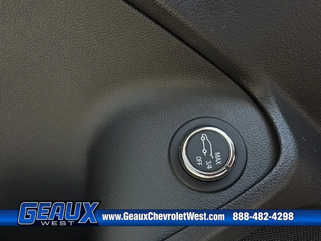 Used 2025 Green Chevrolet ACTIV image 26