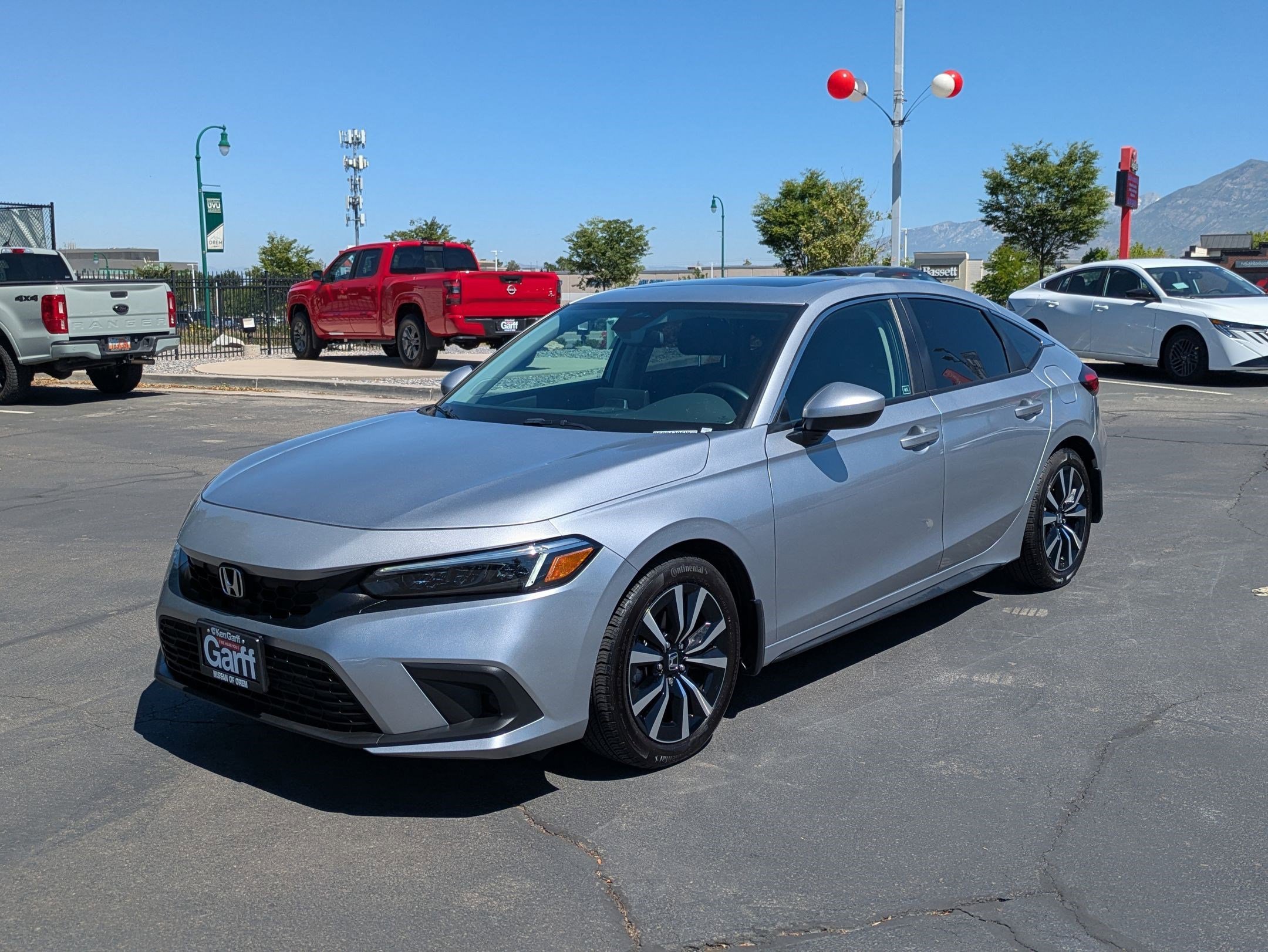 Used 2024 Silver Honda EX-L image 8