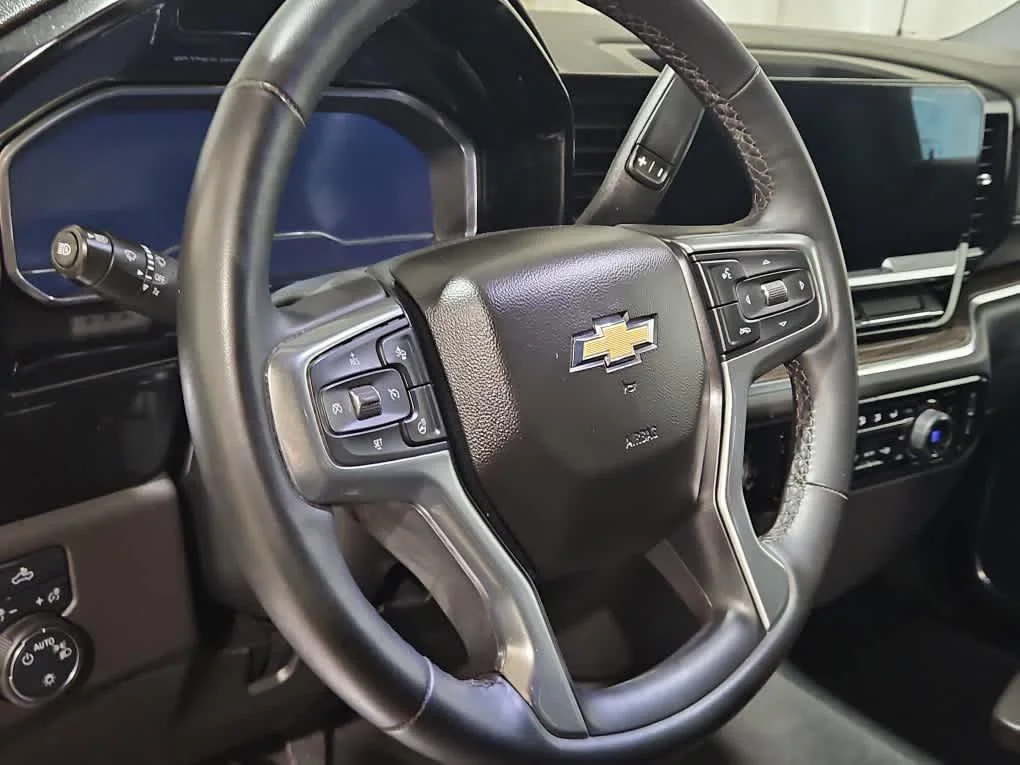 Used 2023 Dark Ash Metallic Chevrolet LT image 16