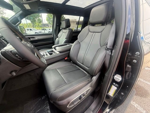 New 2026 High Gloss Black Exterior Paint Jeep 85th Anniversary Edition image 21