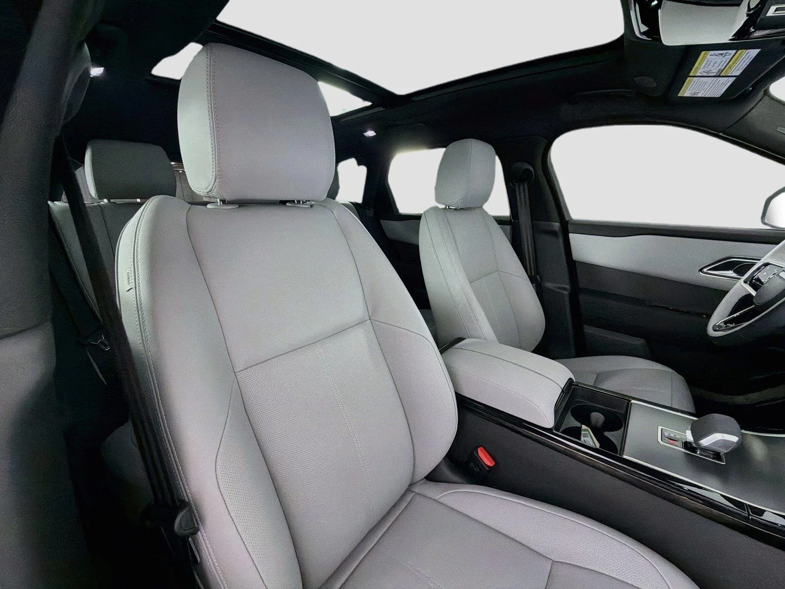 2026 Land Rover Range Rover Velar S - Photo 30