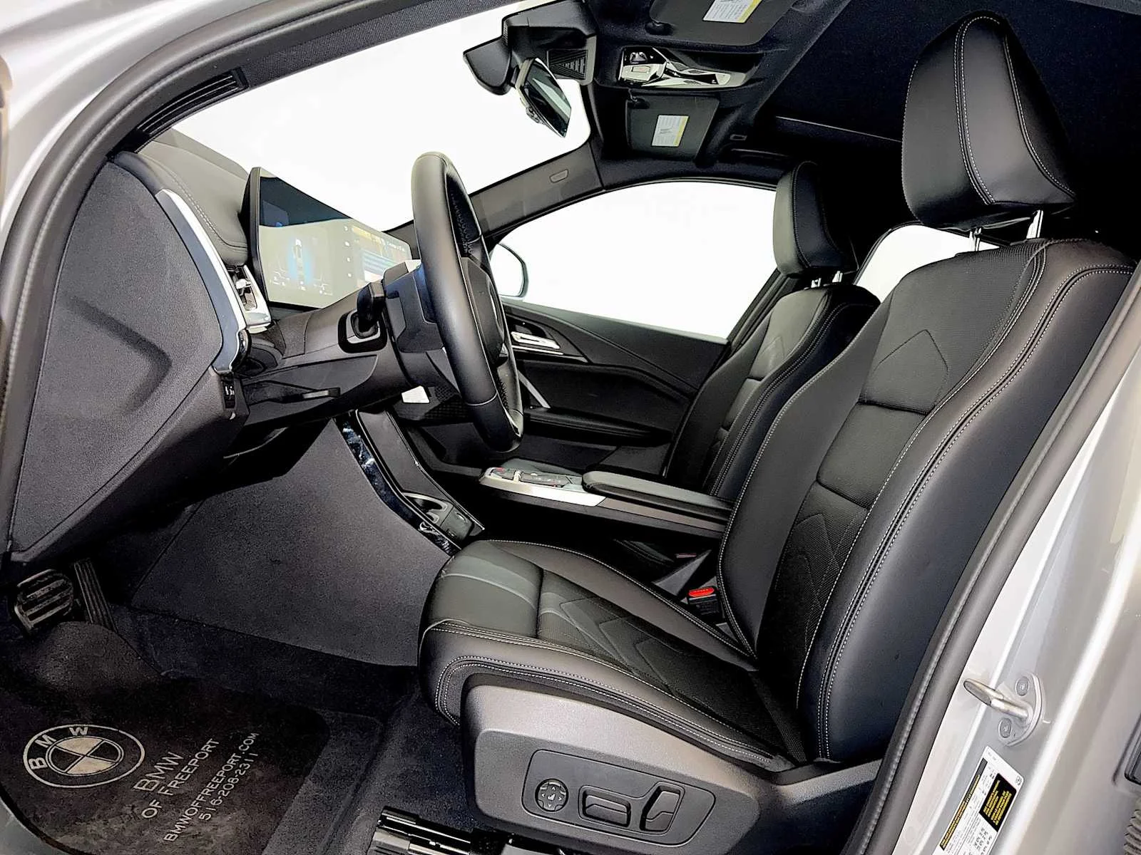 2026 BMW X1 28i - Photo 9