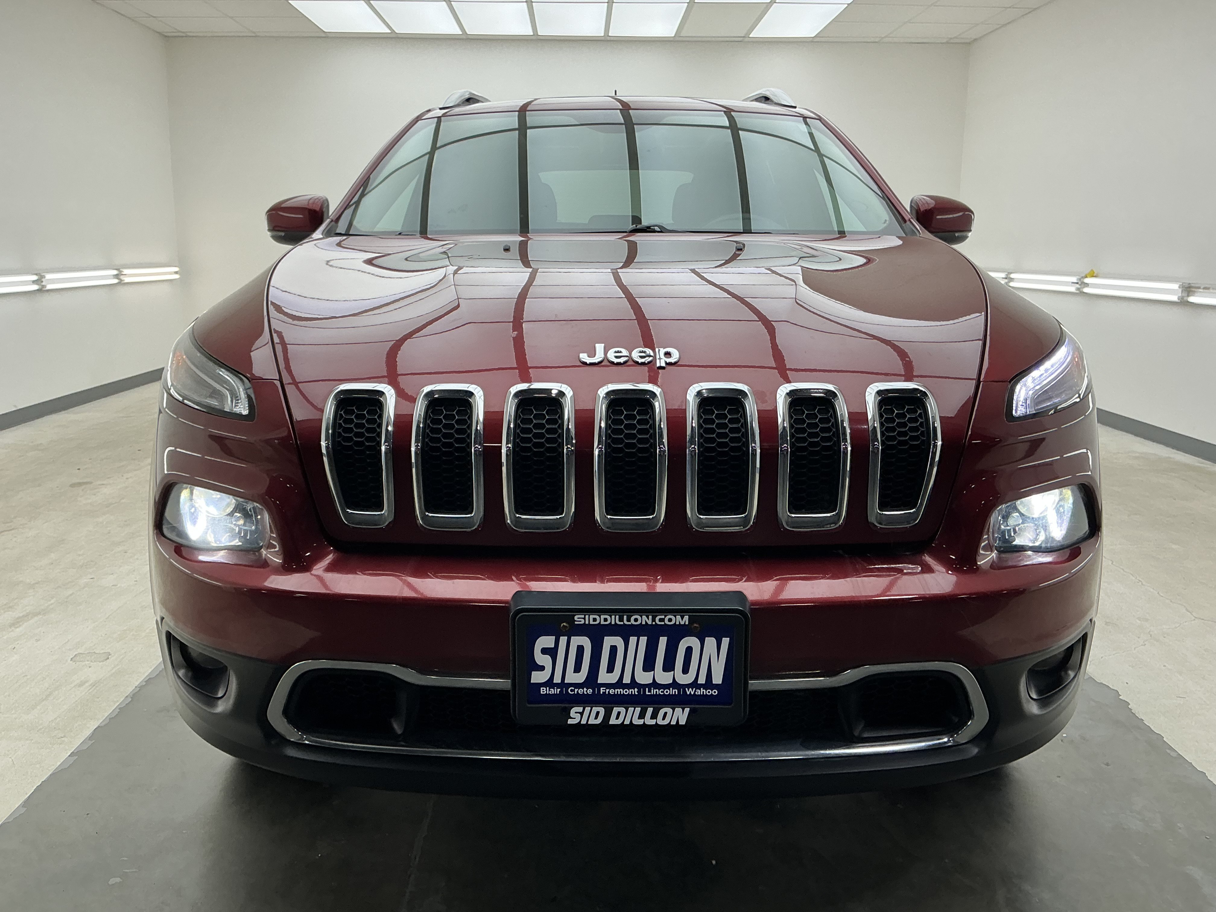 Used 2017 Deep Cherry Red Crystal Pearlcoat Jeep Limited image 2