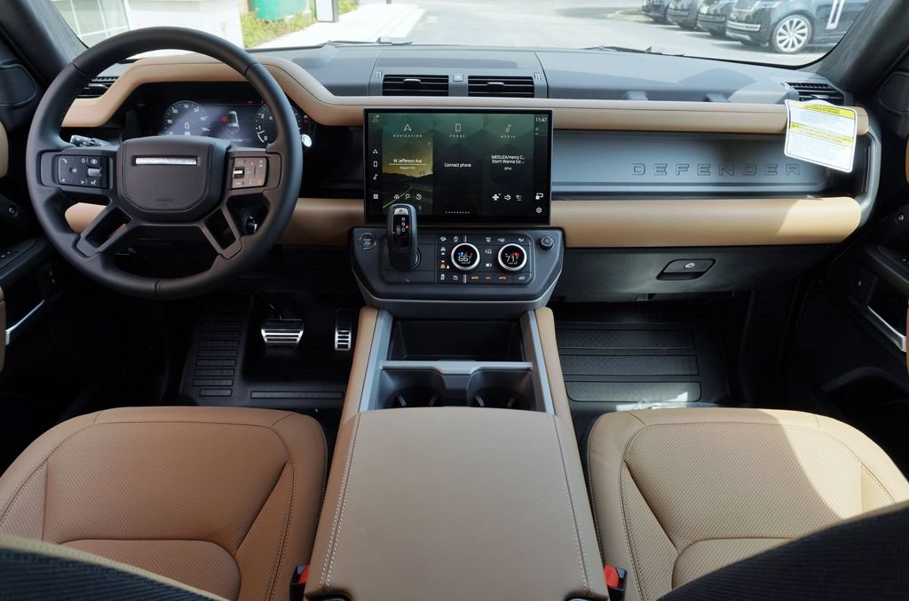 New 2026 Santorini Black Land Rover X image 10