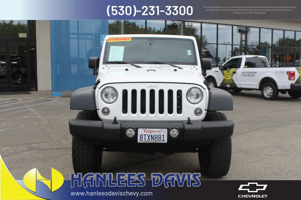 Used 2018 White Jeep Sport image 4
