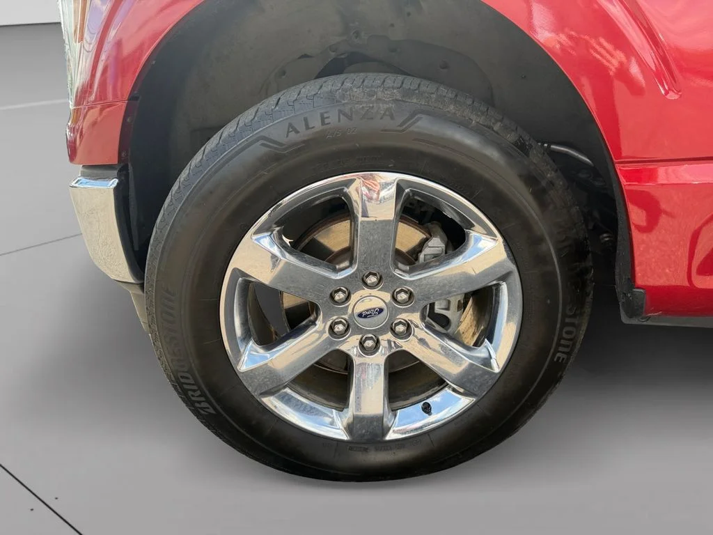 Used 2022 Red Ford Lariat image 9