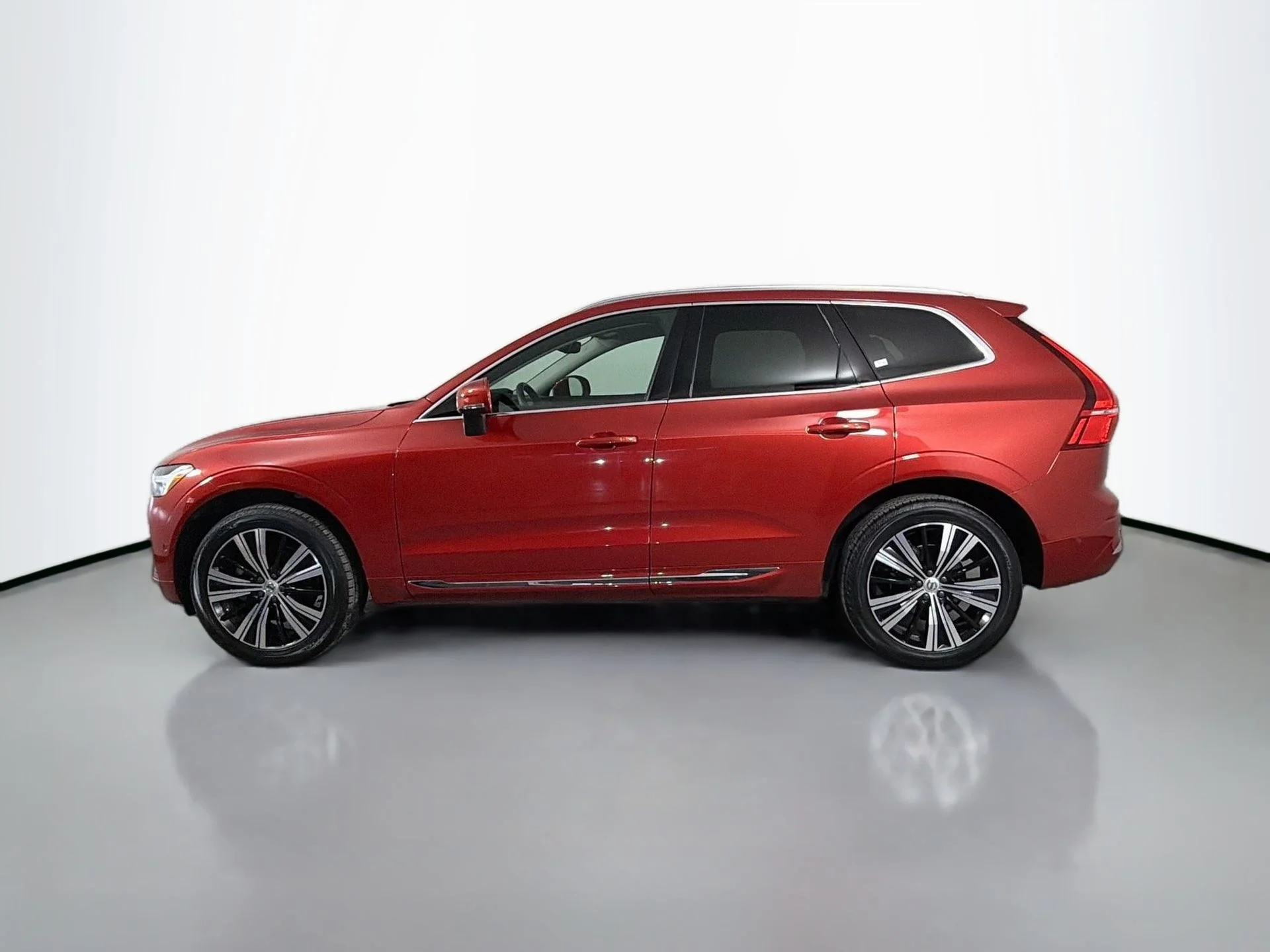 Certified Used 2023 Fusion Red Volvo Plus image 9