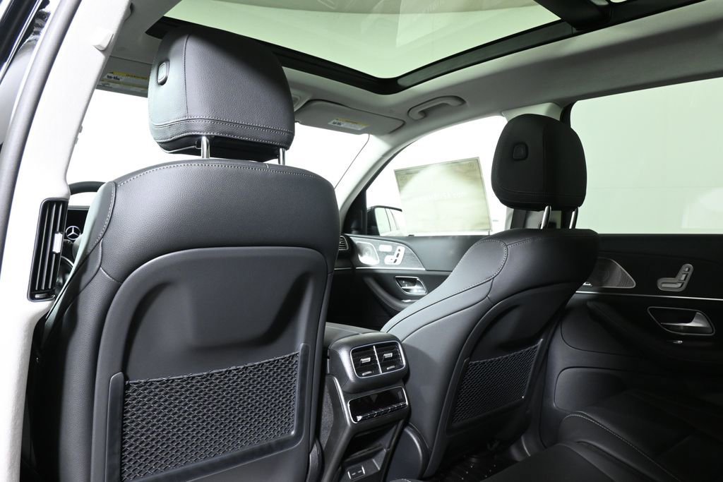 New 2026 Black Mercedes-Benz GLS 450 image 76