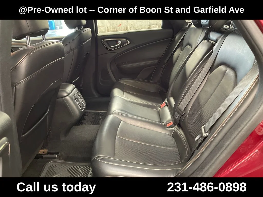 Used 2015 Red Chrysler C image 27