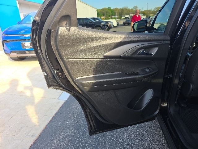Used 2023 Black Chevrolet ACTIV image 17