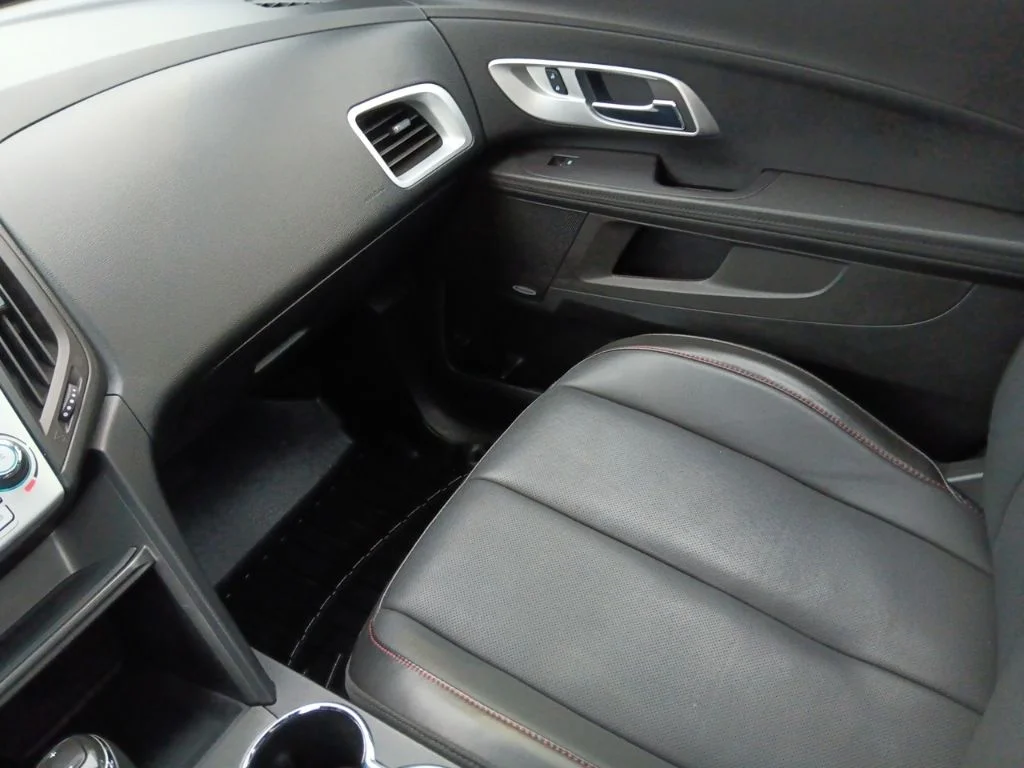 Used 2017 Black Chevrolet Premier image 22