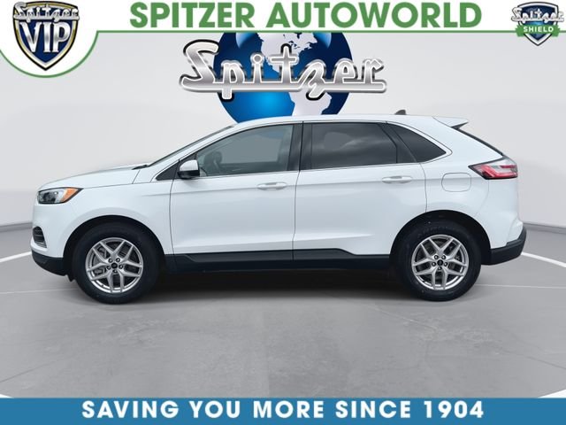 Used 2024 White Ford SEL image 6