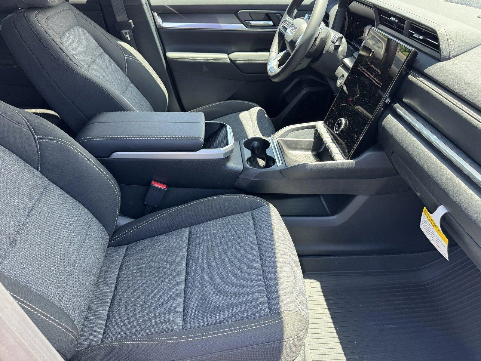 New 2026 Sterling Metallic GMC Elevation image 8