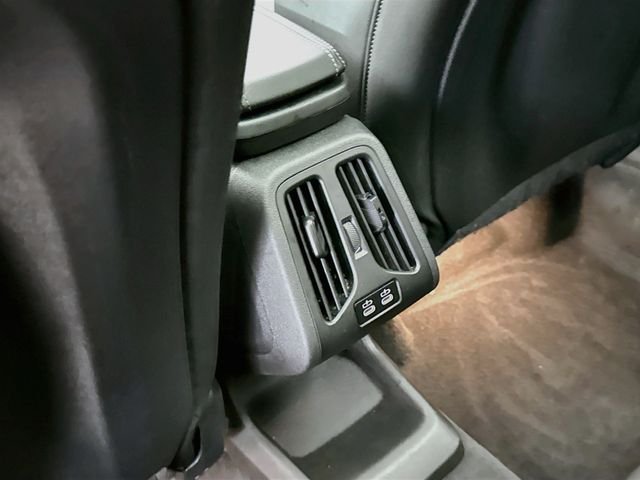 Used 2026 Black Sapphire Metallic BMW M35i image 27