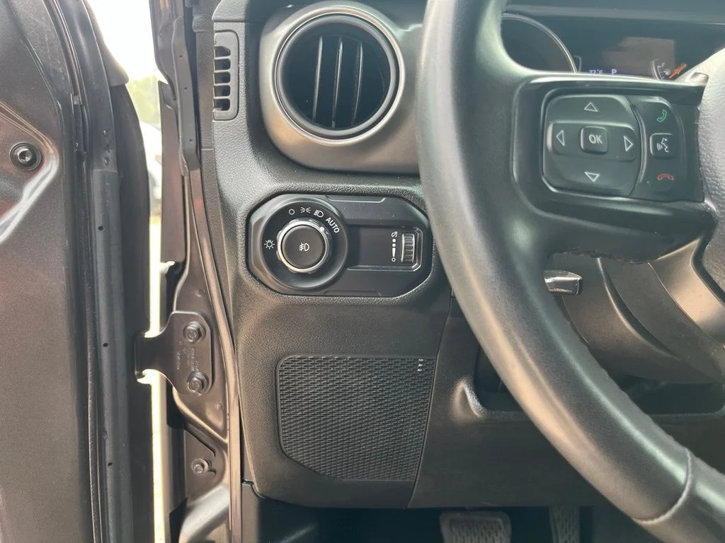 Used 2023 Granite Jeep Sport S image 18