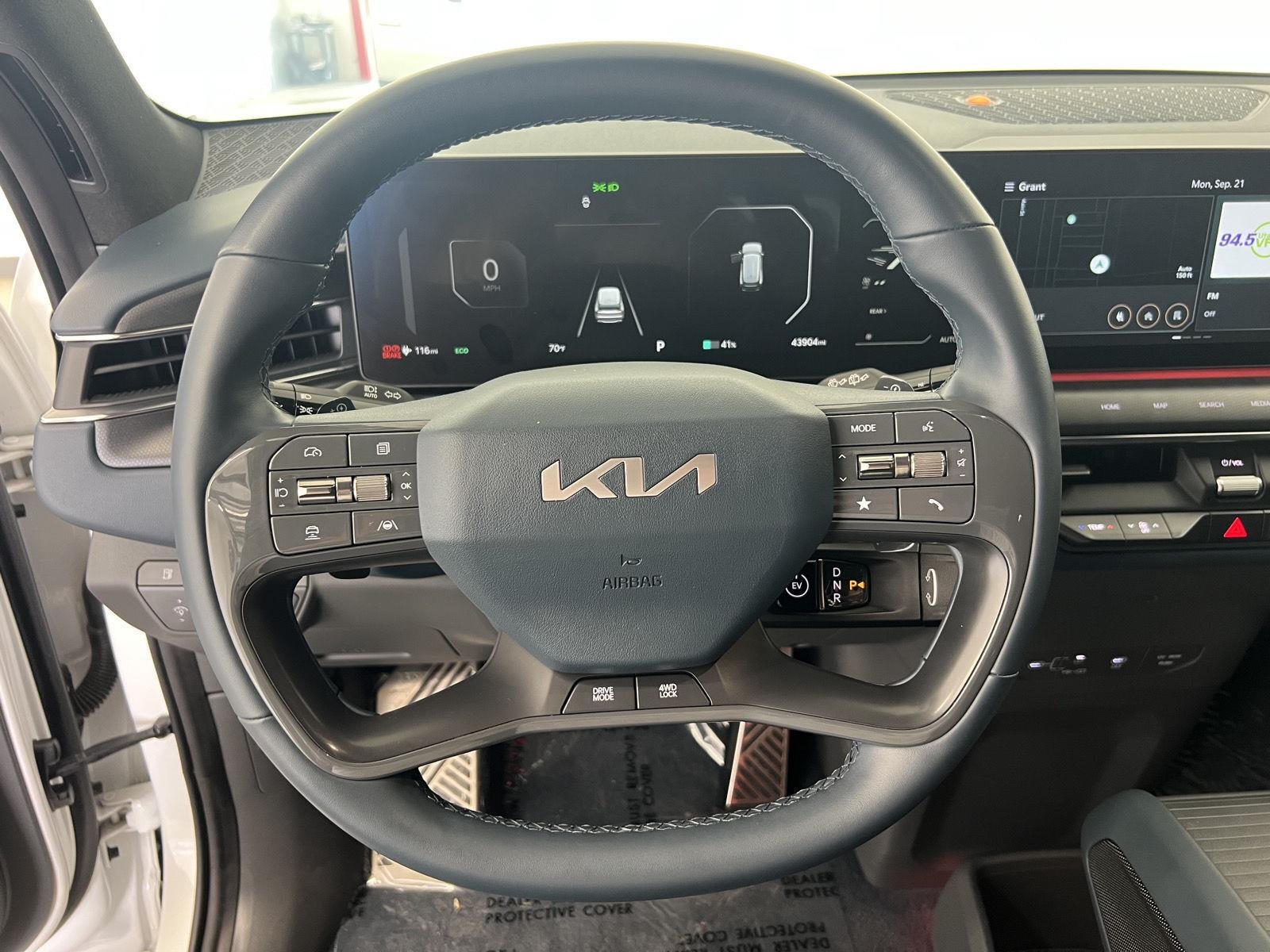 Used 2024 Snow White Pearl Kia GT-Line image 15