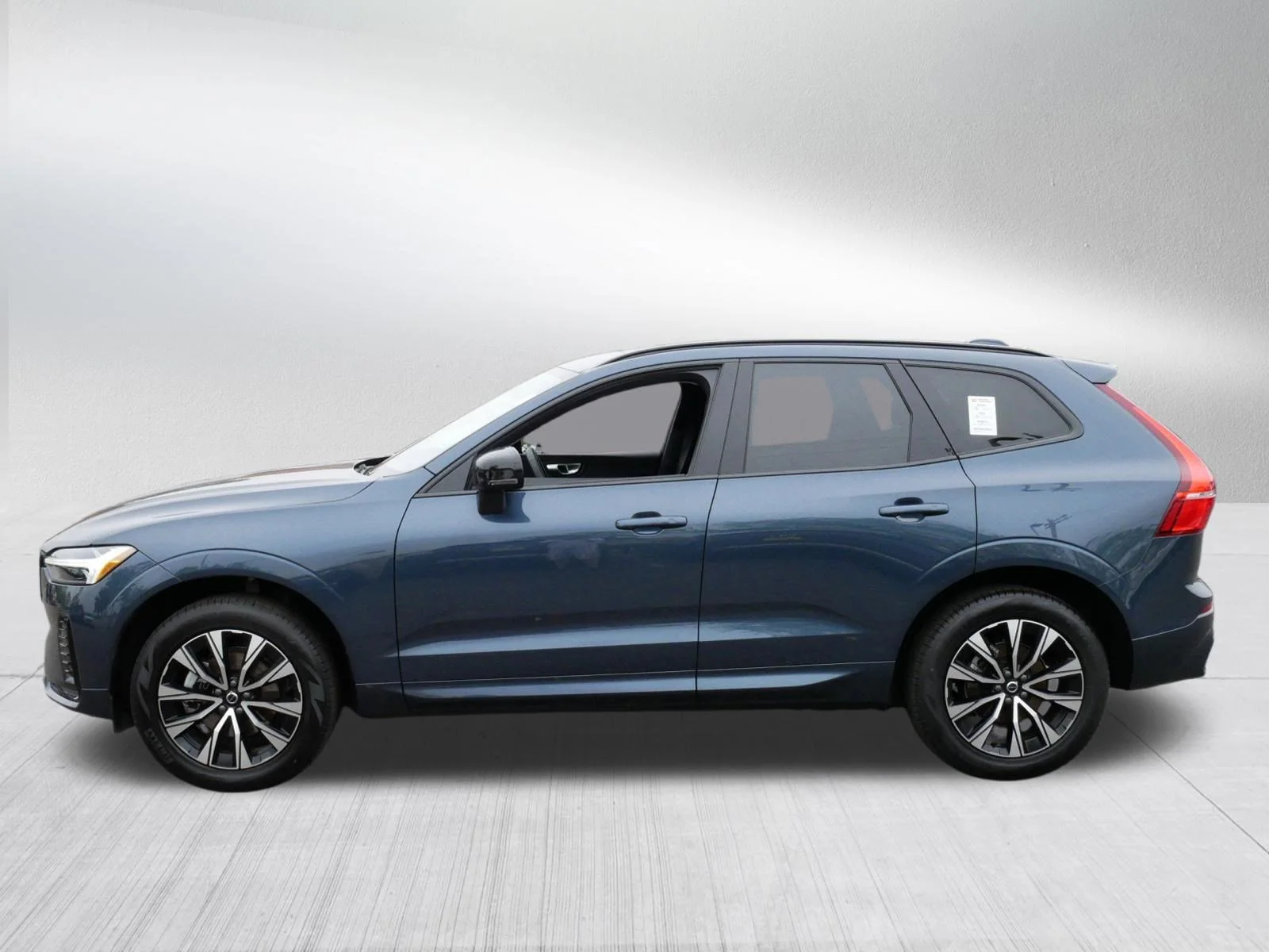 Used 2025 Denim Blue Metallic Volvo Core image 4